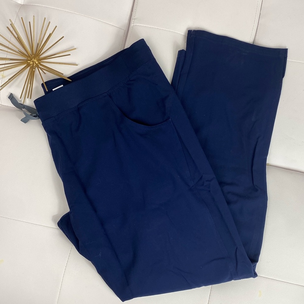 Figs Straight Leg Scrub Pants in Navy